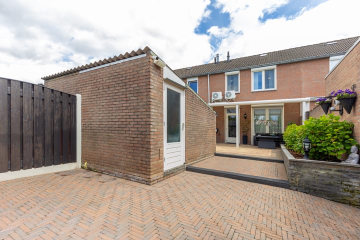 Foto 22 van Mesdagstraat 153