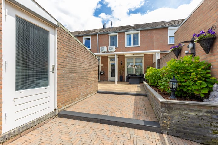 Foto 23 van Mesdagstraat 153