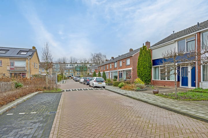 Foto 10 van Bumastraat 8