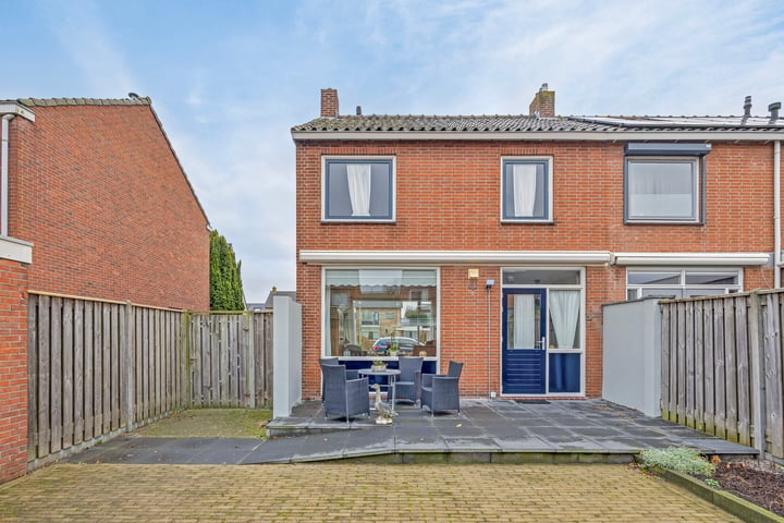 View photo 37 of Bumastraat 8