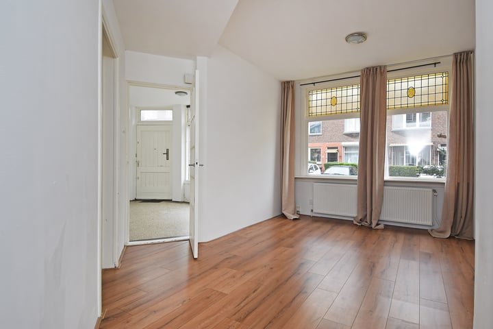 Bekijk foto 16 van van Naeltwijckstraat 86