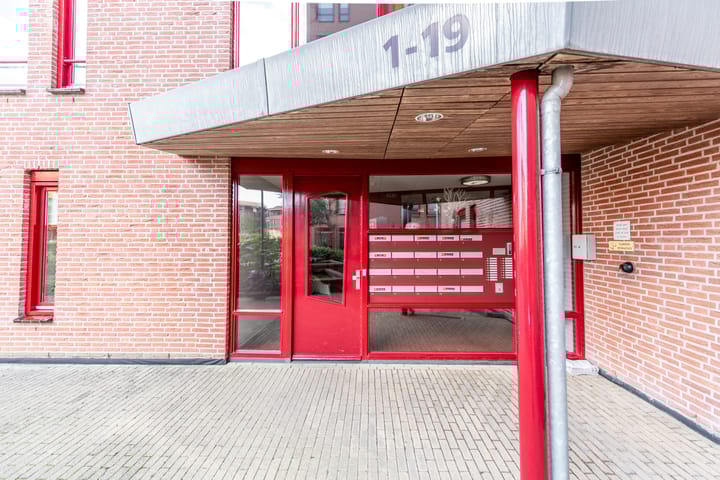 Foto 4 van De Heus Plein 8