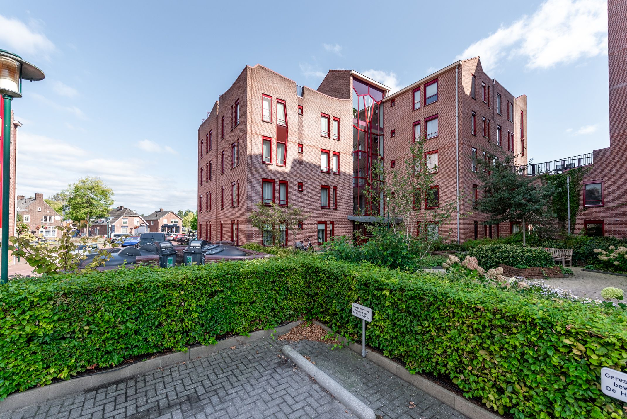 Foto 30 van De Heus Plein 8