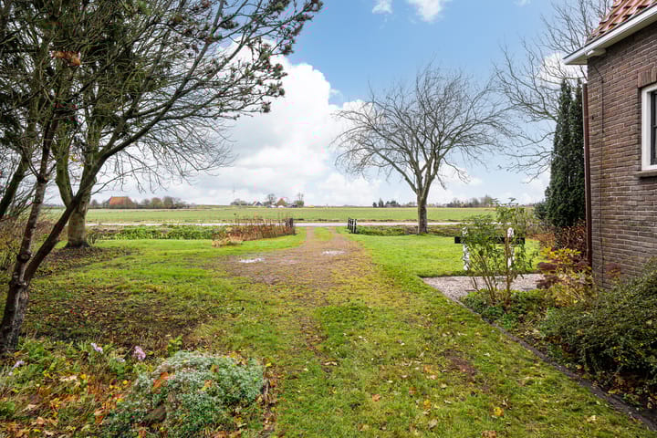 Photo 3 of Lange Leane 8