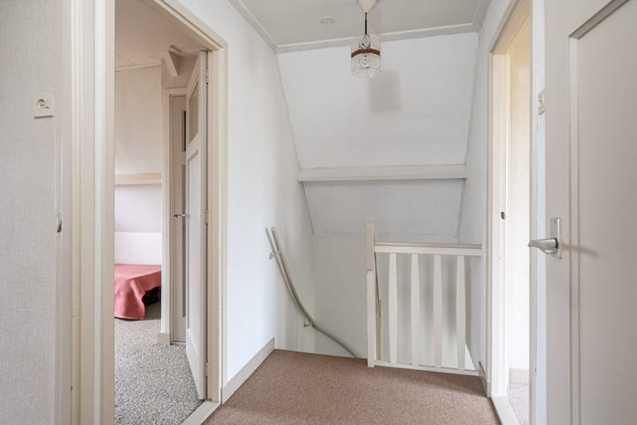 Photo 42 of Lange Leane 8