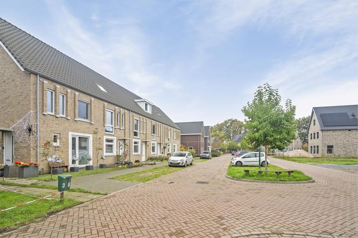 Foto 32 van Den Eik 34