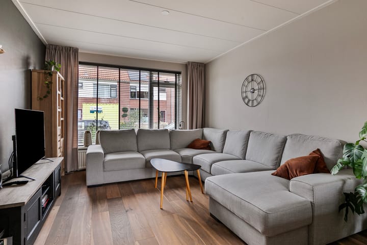 Foto 2 van Ooievaarstraat 36