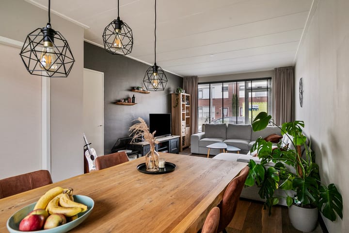 Foto 4 van Ooievaarstraat 36