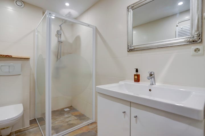 Photo 21 of Voorberghlaan 9