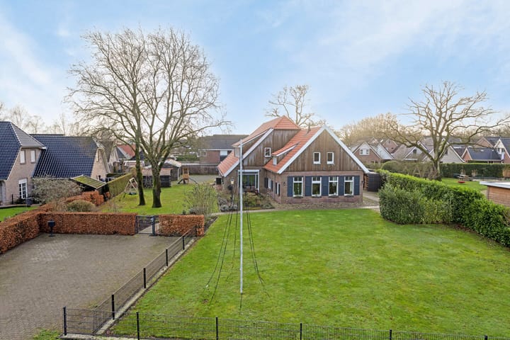 Foto 2 van Hardenbergerweg 3