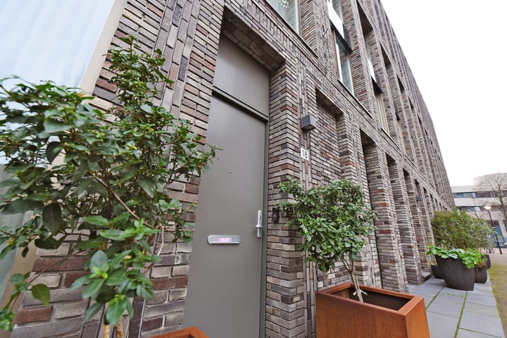 Foto 4 van Kerkplein 18