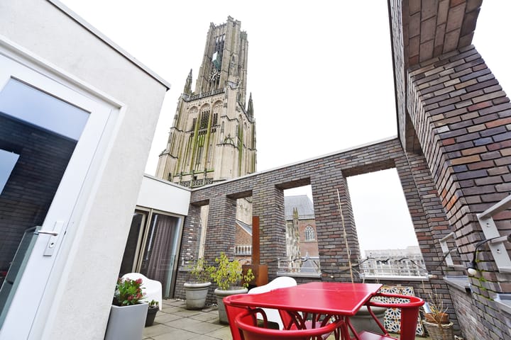 Foto 71 van Kerkplein 18