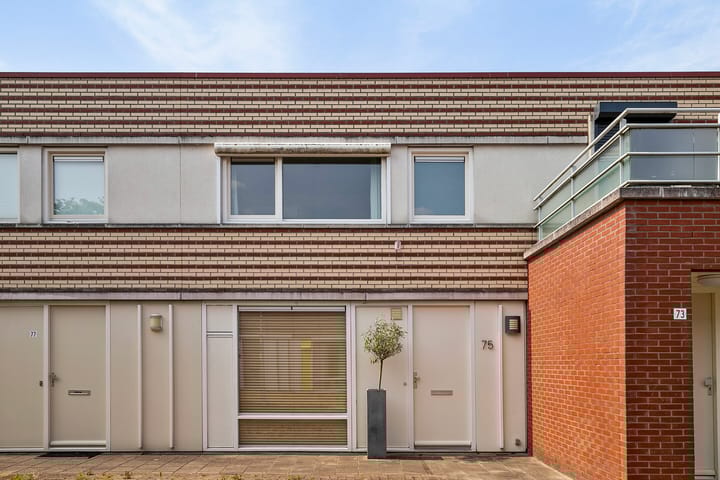 Foto 1 van Oegstgeeststraat 75