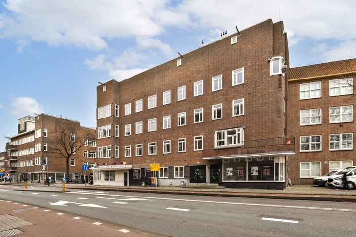 Bekijk foto 1 van Jan van Galenstraat 305-1