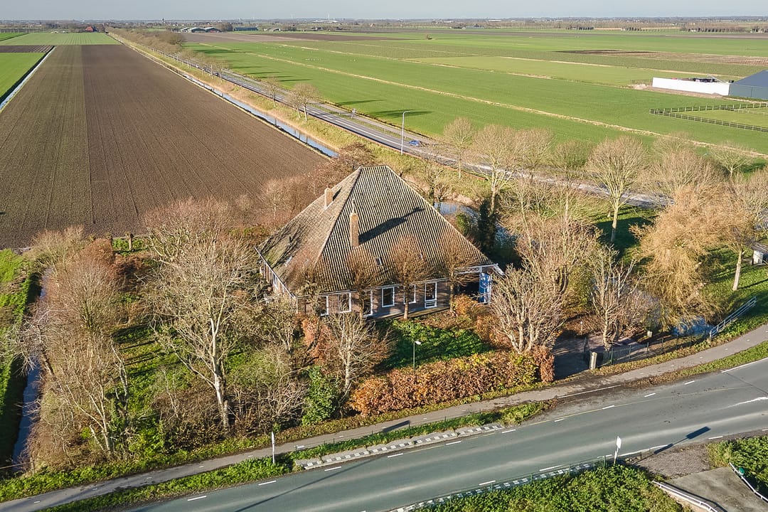 Foto 1 van Middenweg 30