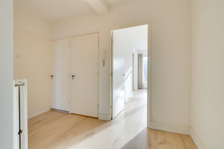 Foto 15 van Postjesweg 427