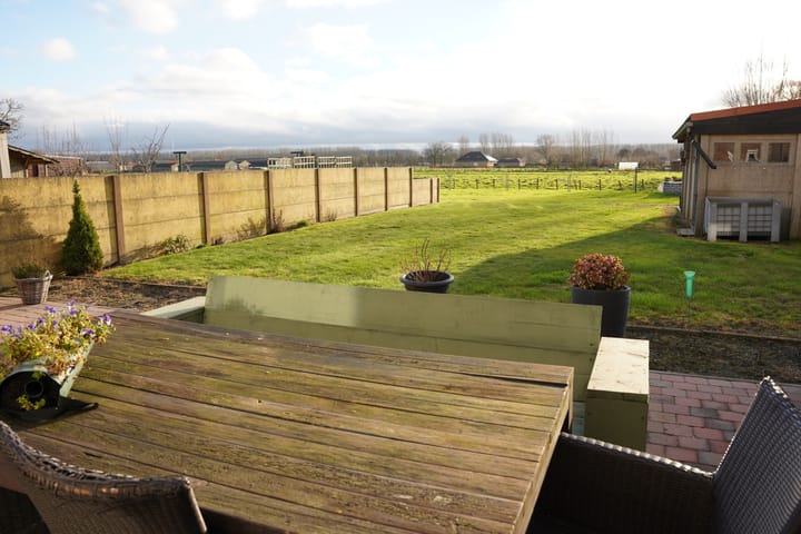 Foto 2 van Schoolstraat 6