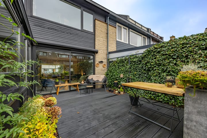 Photo 21 of Sir Winston Churchillln 899