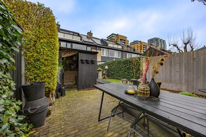 Photo 26 of Sir Winston Churchillln 899