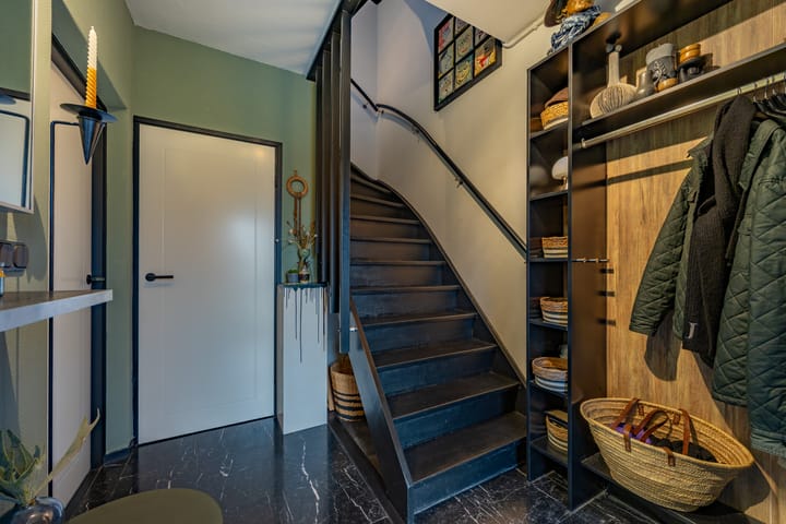 Photo 32 of Sir Winston Churchillln 899