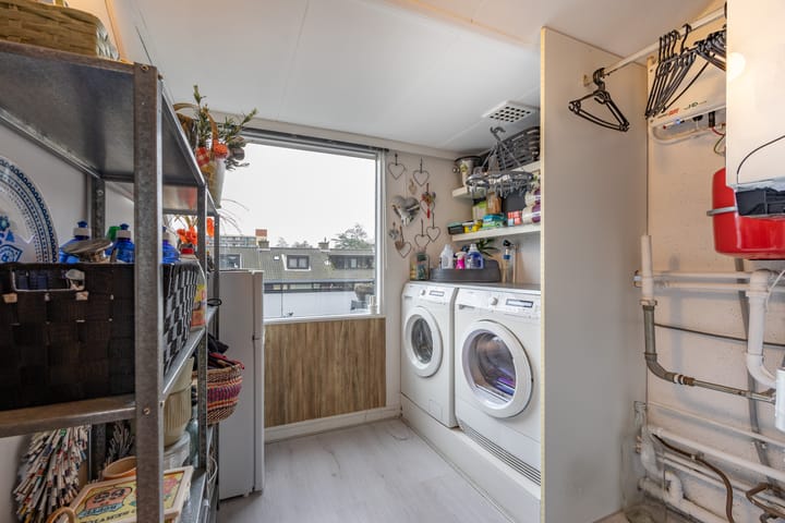 Photo 48 of Sir Winston Churchillln 899