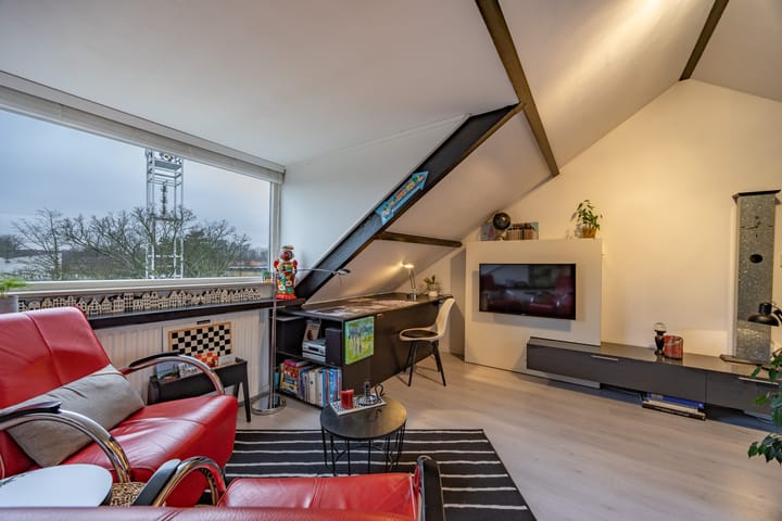 Photo 50 of Sir Winston Churchillln 899