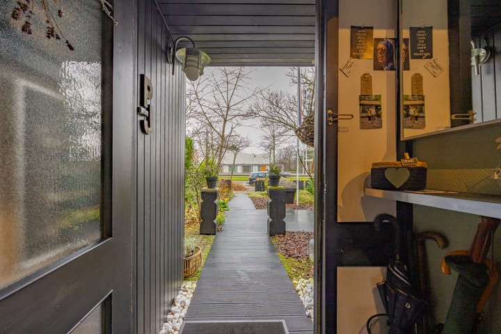 Photo 58 of Sir Winston Churchillln 899