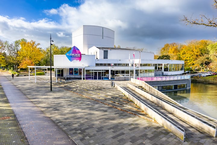 Photo 66 of Sir Winston Churchillln 899