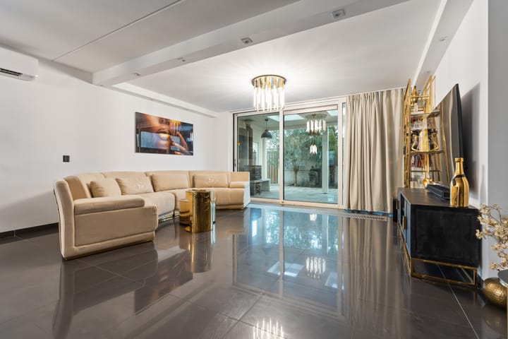 Foto 5 van Marga Klompélaan 281