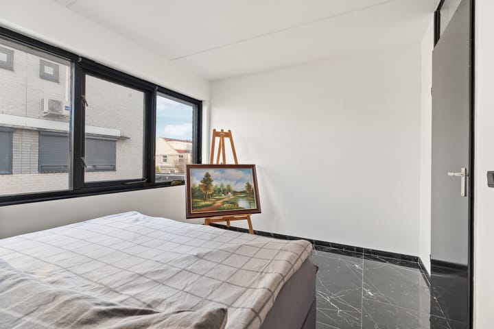 Foto 16 van Marga Klompélaan 281