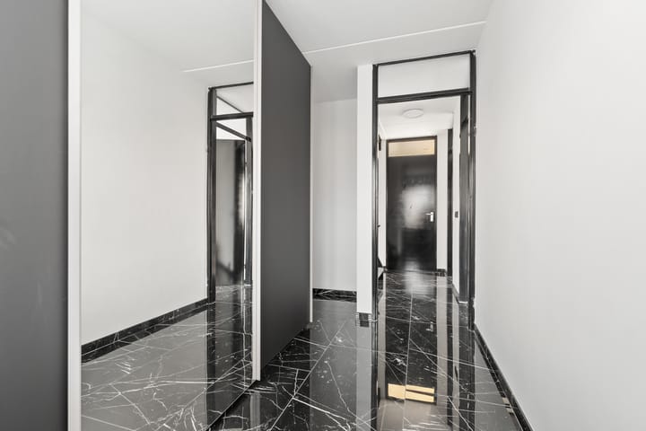 Foto 20 van Marga Klompélaan 281