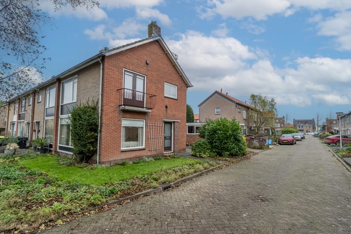 Foto 33 van Margrietlaan 22