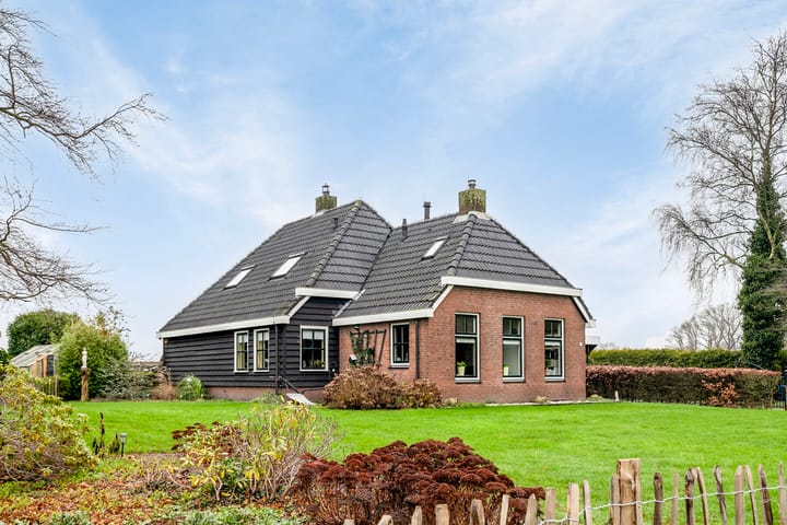 Oosteinde 15
