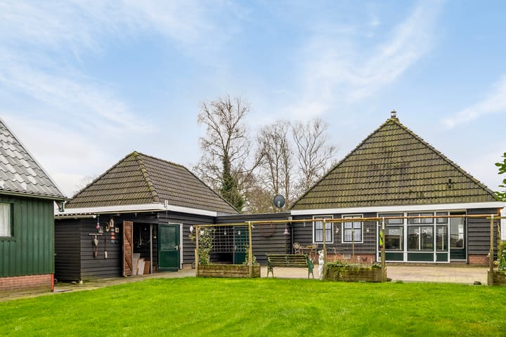 Photo 3 of Oosteinde 15