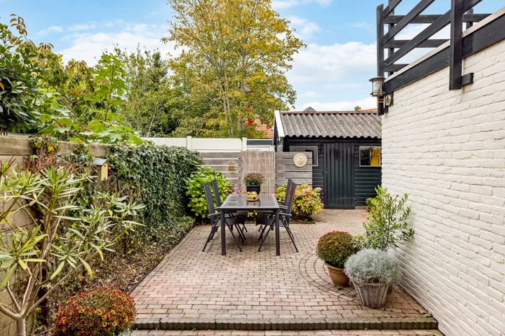 Foto 2 van de Ruyterweg 5