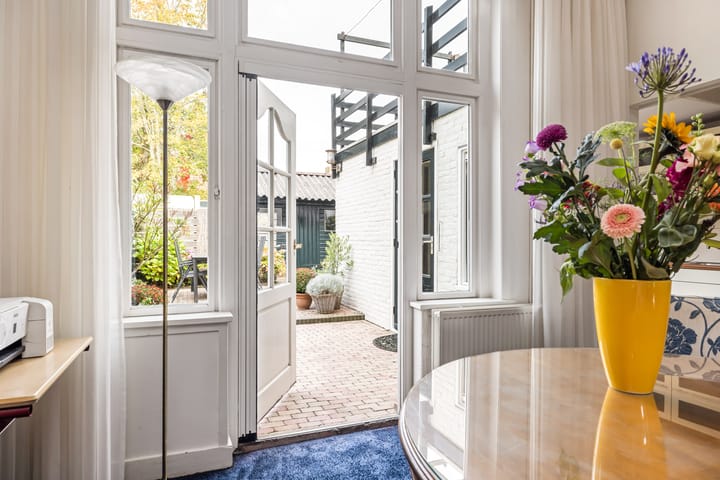 Foto 8 van de Ruyterweg 5