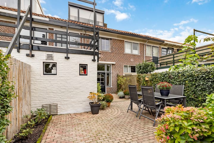 Foto 28 van de Ruyterweg 5