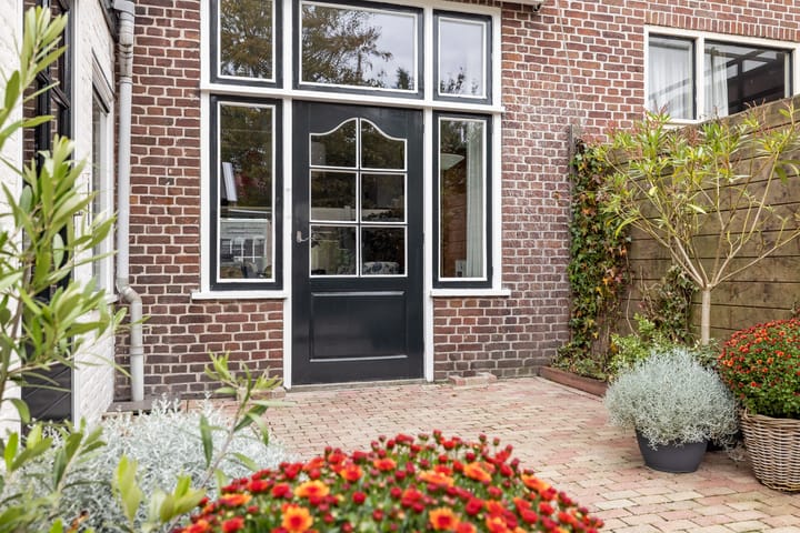 Foto 30 van de Ruyterweg 5