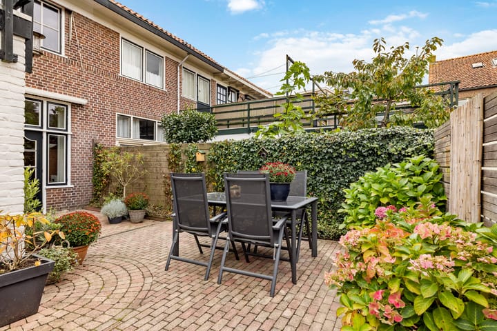 Foto 33 van de Ruyterweg 5