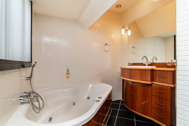 Foto 19 van Zwijndrechtsestraat 12