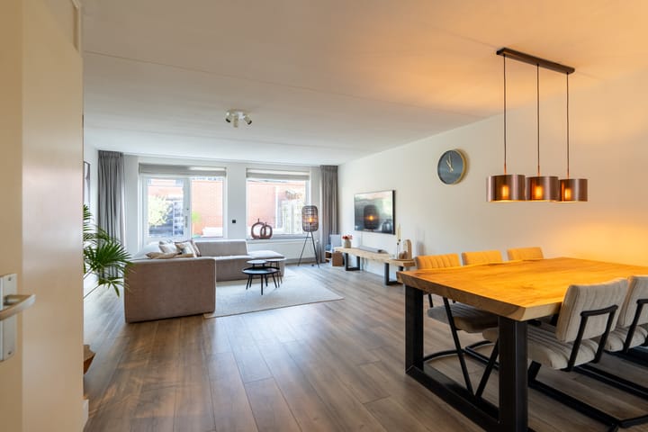 Foto 2 van Israelsstraat 2