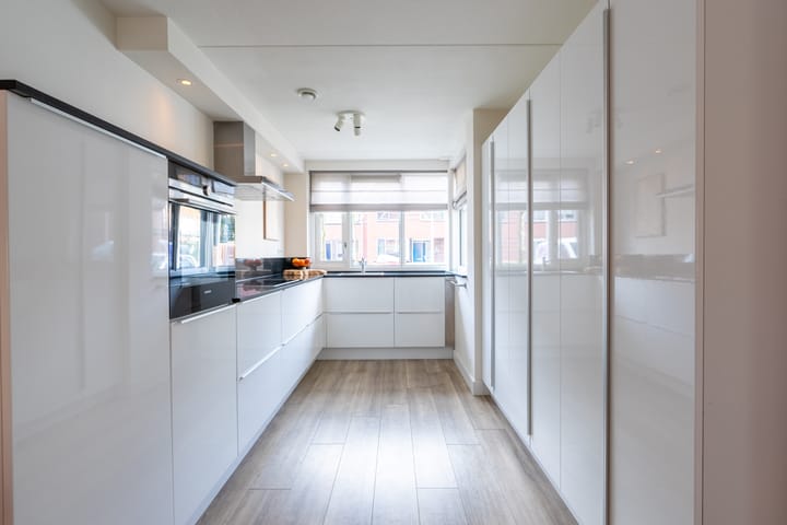 Foto 11 van Israelsstraat 2