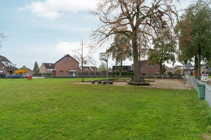 View photo 54 of Schoolstraat 24