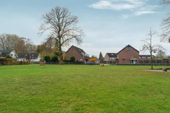 View photo 55 of Schoolstraat 24