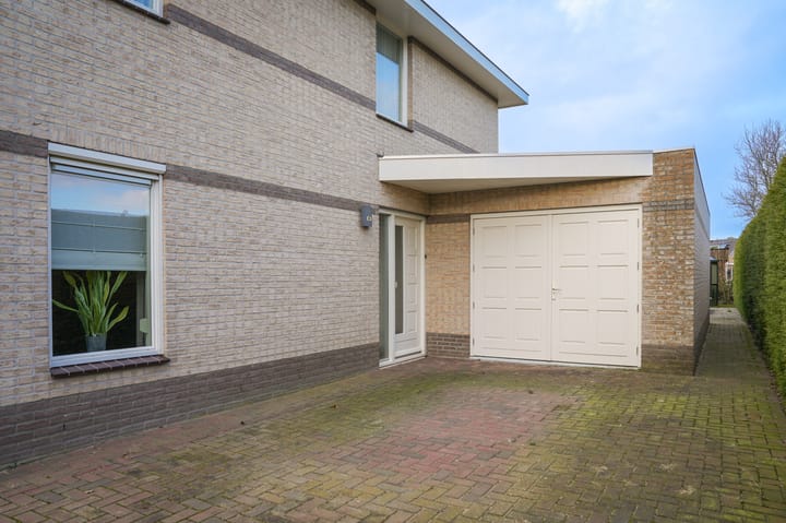 Foto 34 van Burcht 6