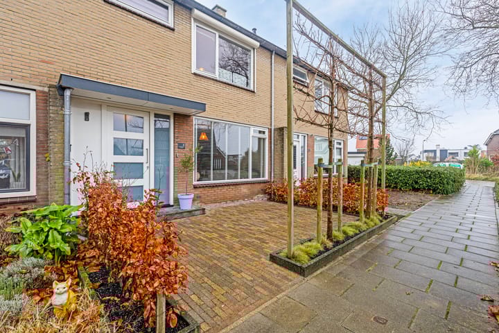 Photo 8 of Stationsstraat 4