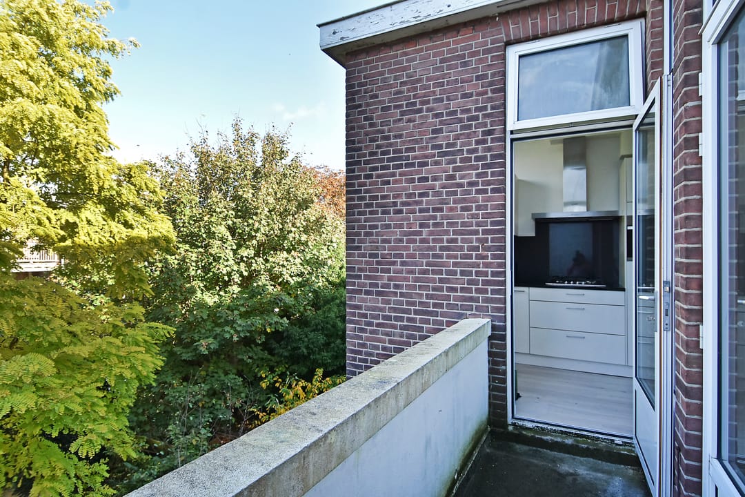 Photo 16 of Groot Hertoginnelaan 59-B