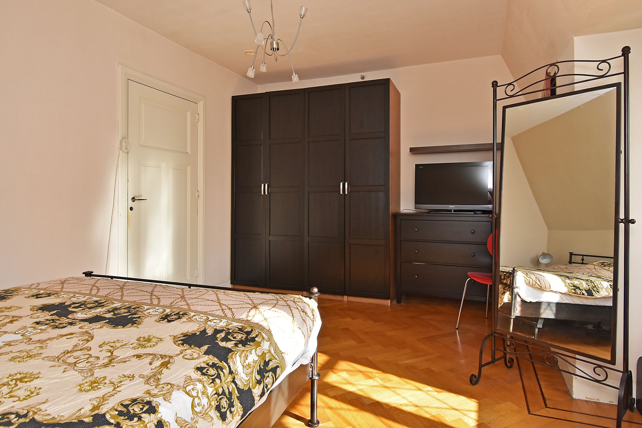 Photo 27 of Groot Hertoginnelaan 59-B