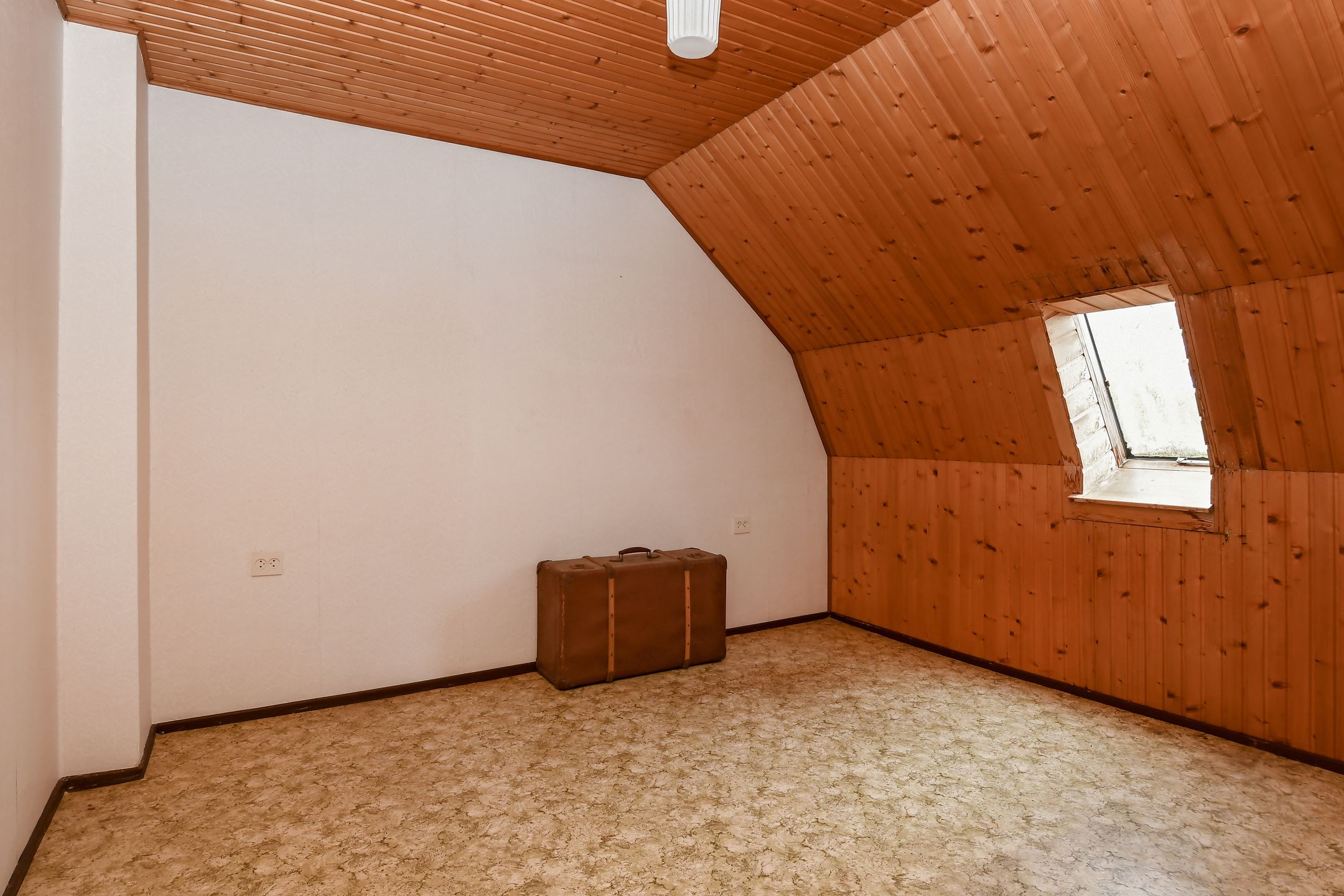 Foto 15 van Wienboomweg 7