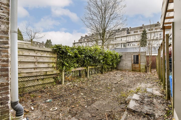 Photo 10 of Spaarndammerstraat 28-A